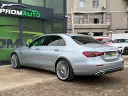 Mercedes-Benz E-Class — miniatura 6