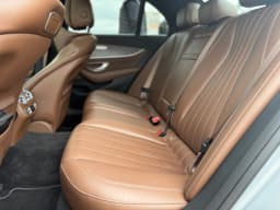 Mercedes-Benz E-Class — miniatura 8