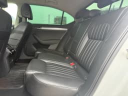 Skoda Superb — miniatura 8