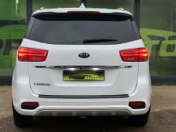 Kia Carnival — miniatura 5