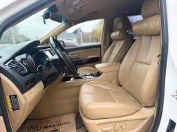 Kia Carnival — miniatura 8