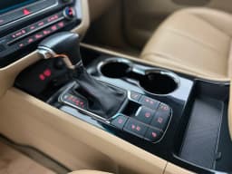Kia Carnival — miniatura 9