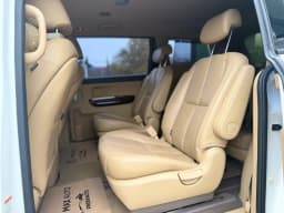 Kia Carnival — miniatura 12