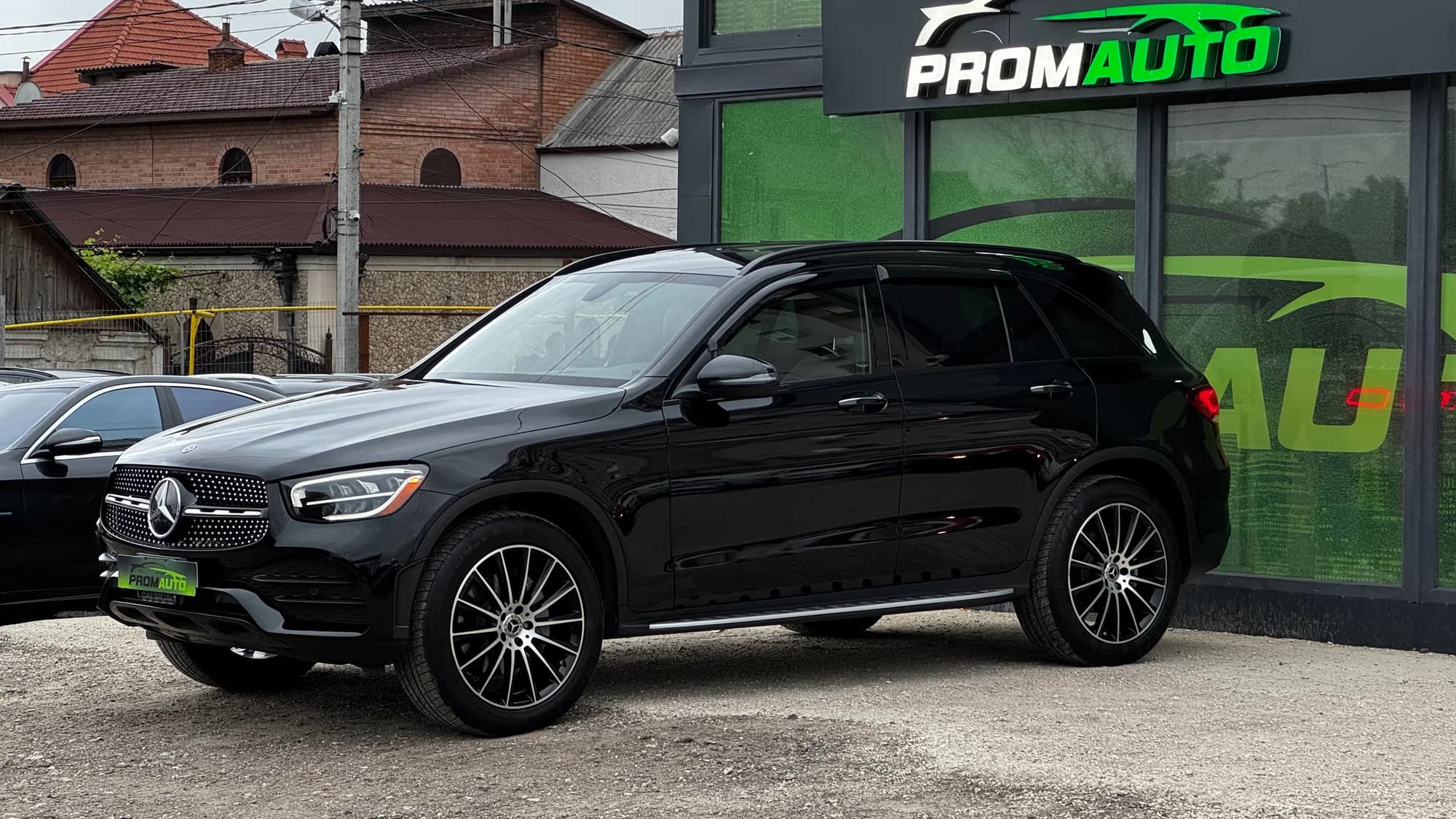 Mercedes-Benz GLC — fotografie 1