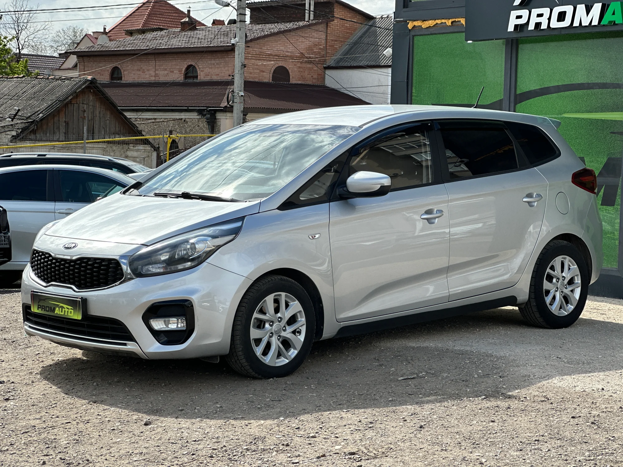 Kia Carens