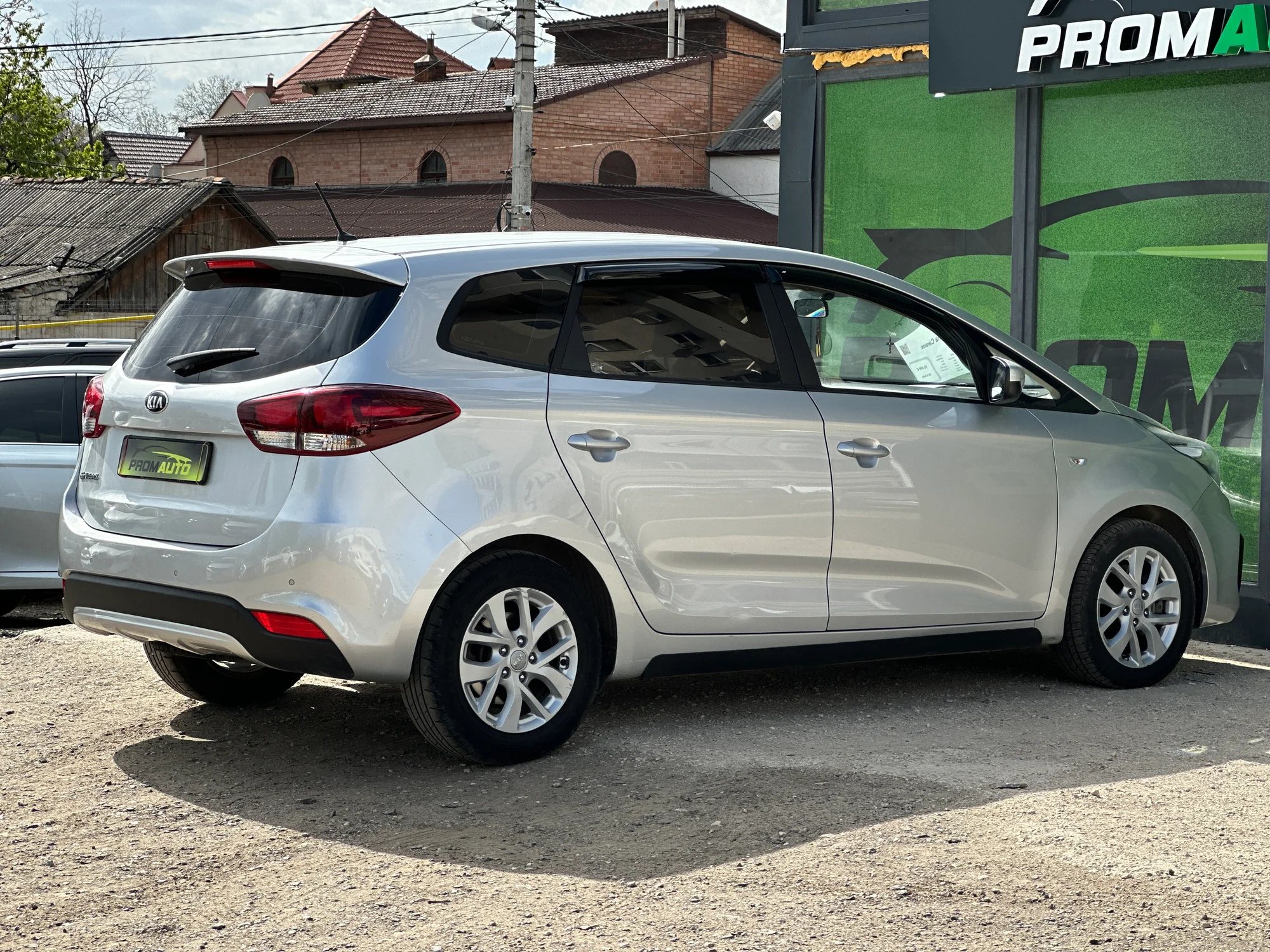 Kia Carens