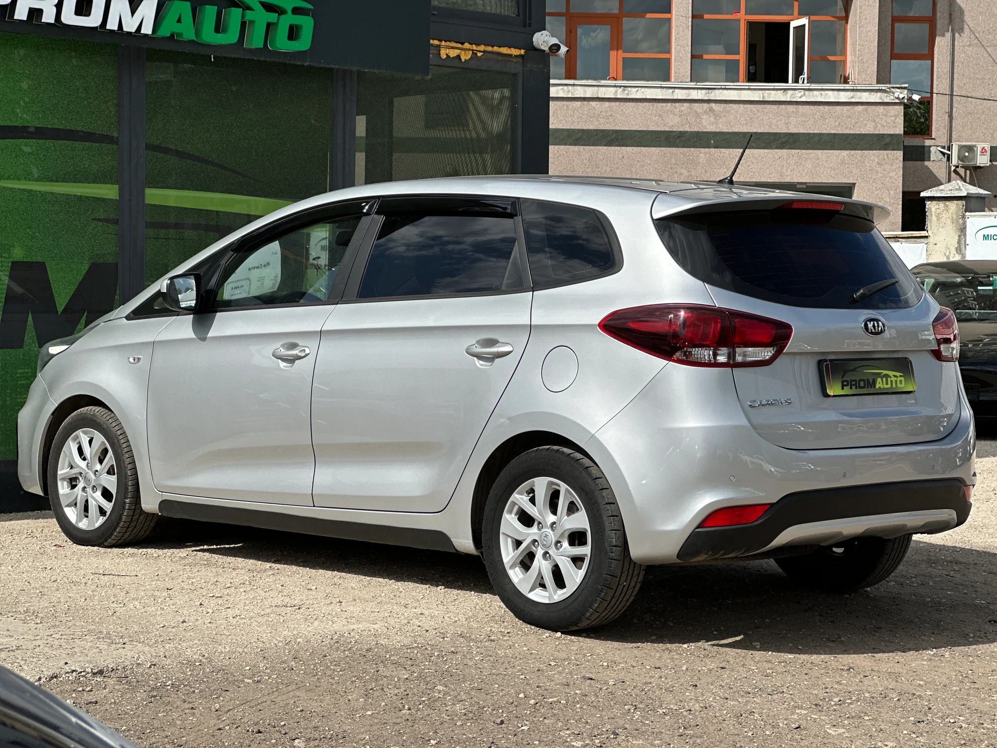 Kia Carens