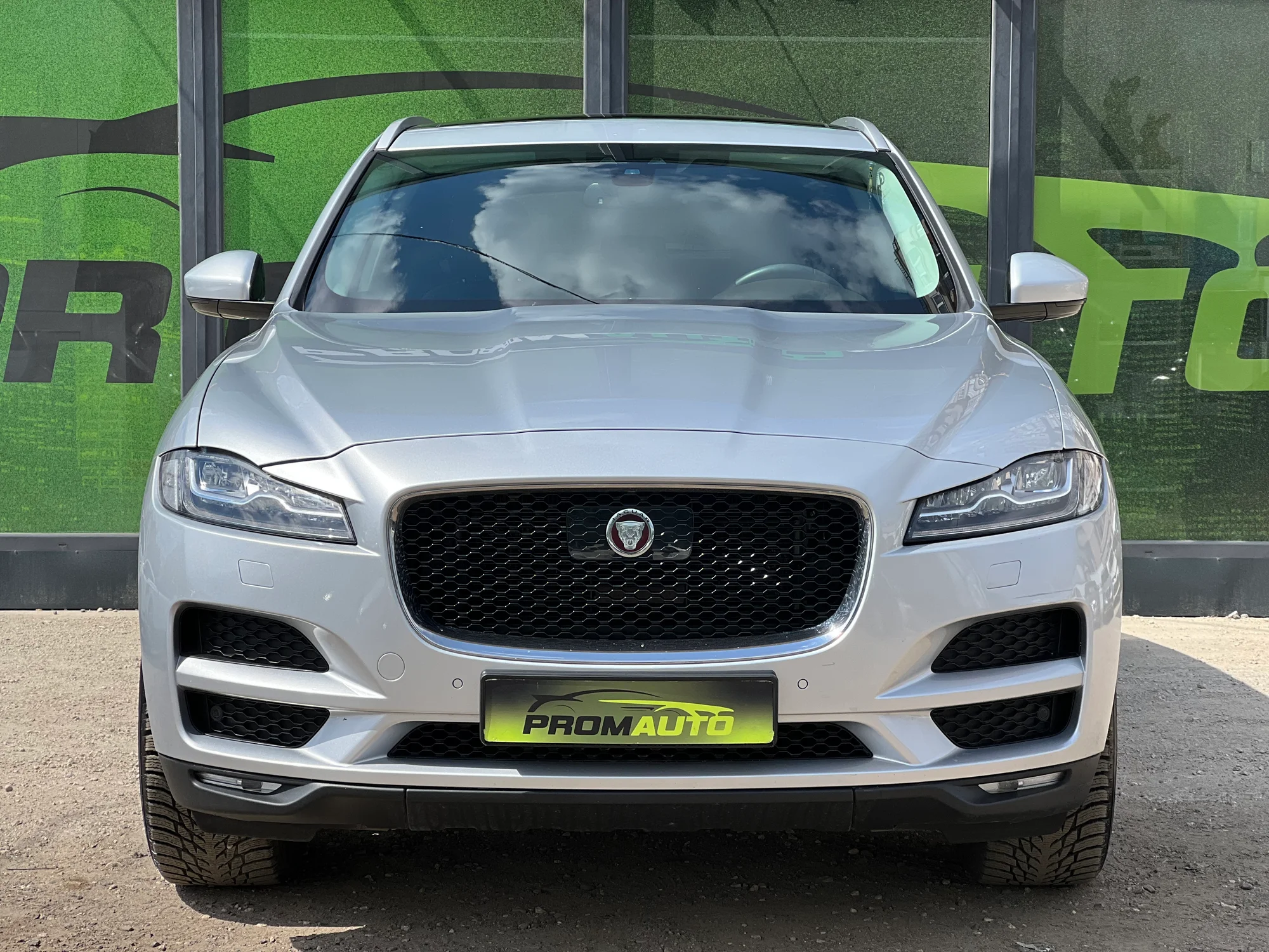 Jaguar F-Pace