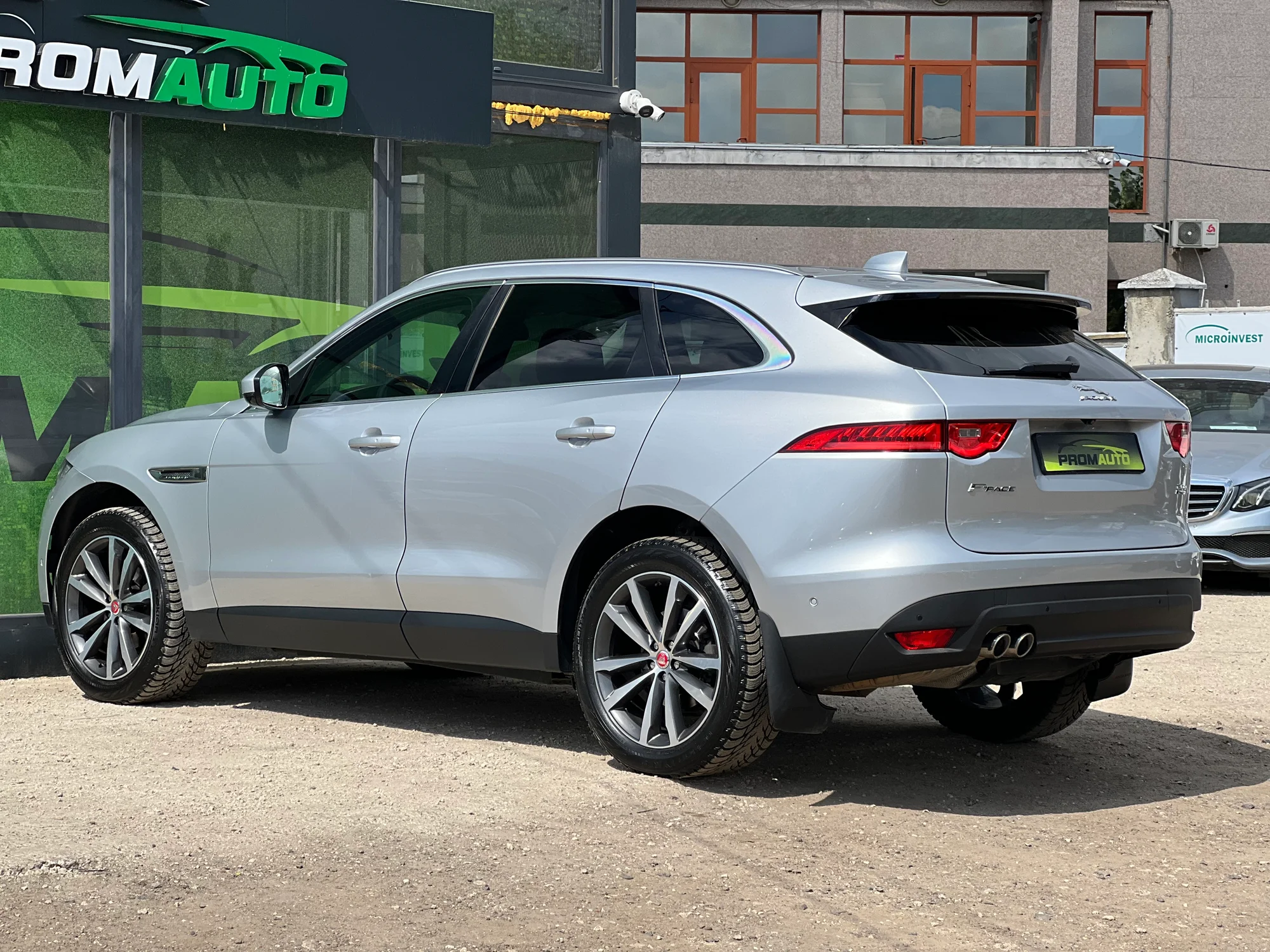 Jaguar F-Pace