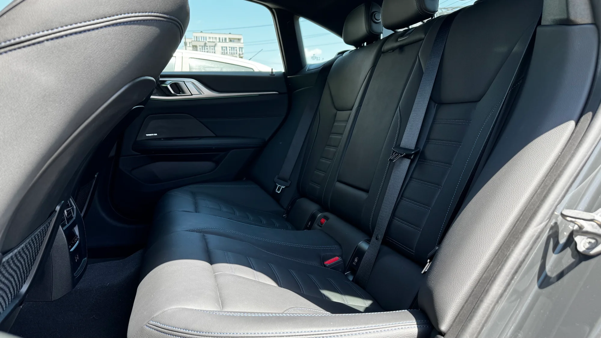 BMW I4