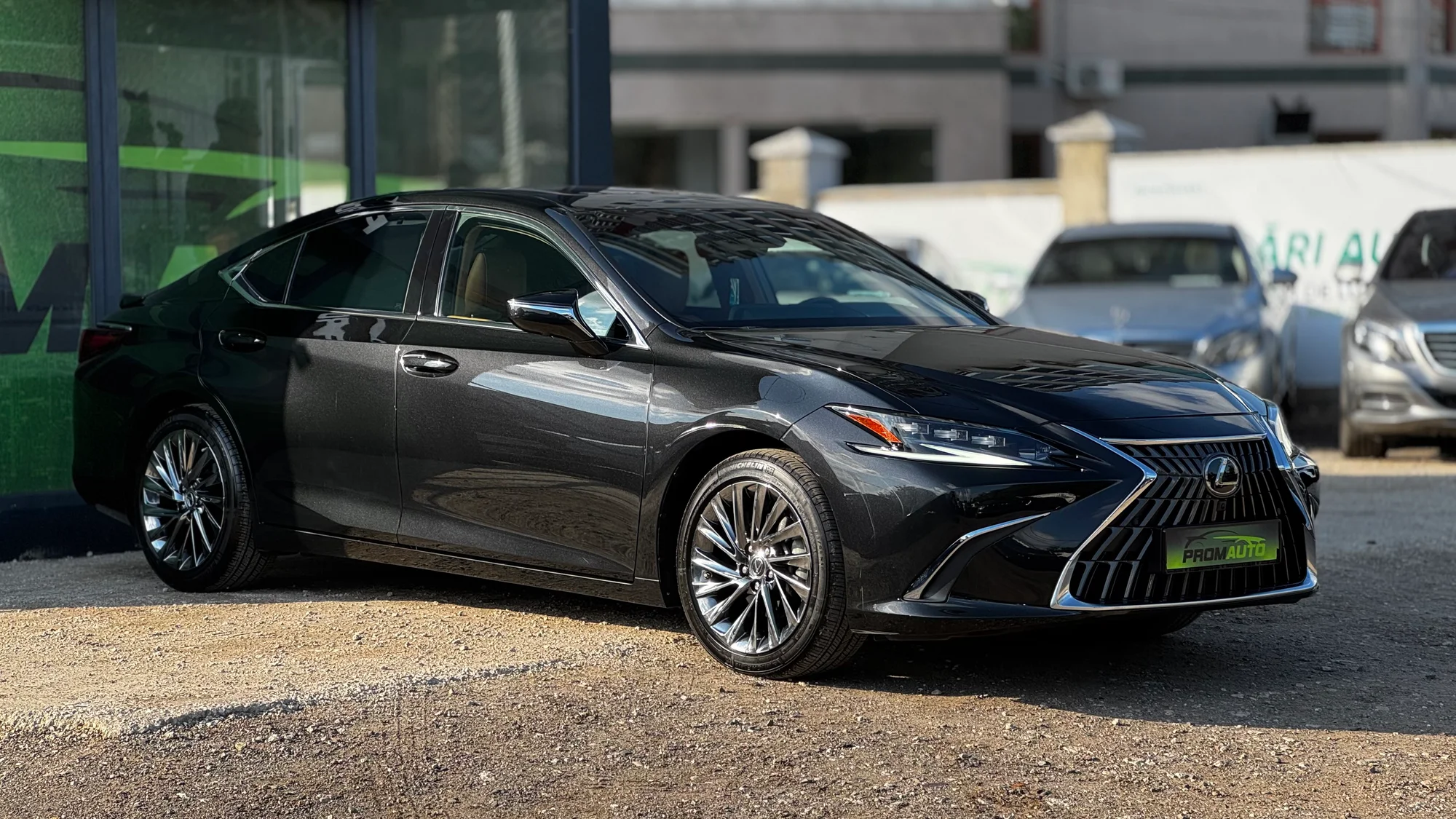 Lexus ES