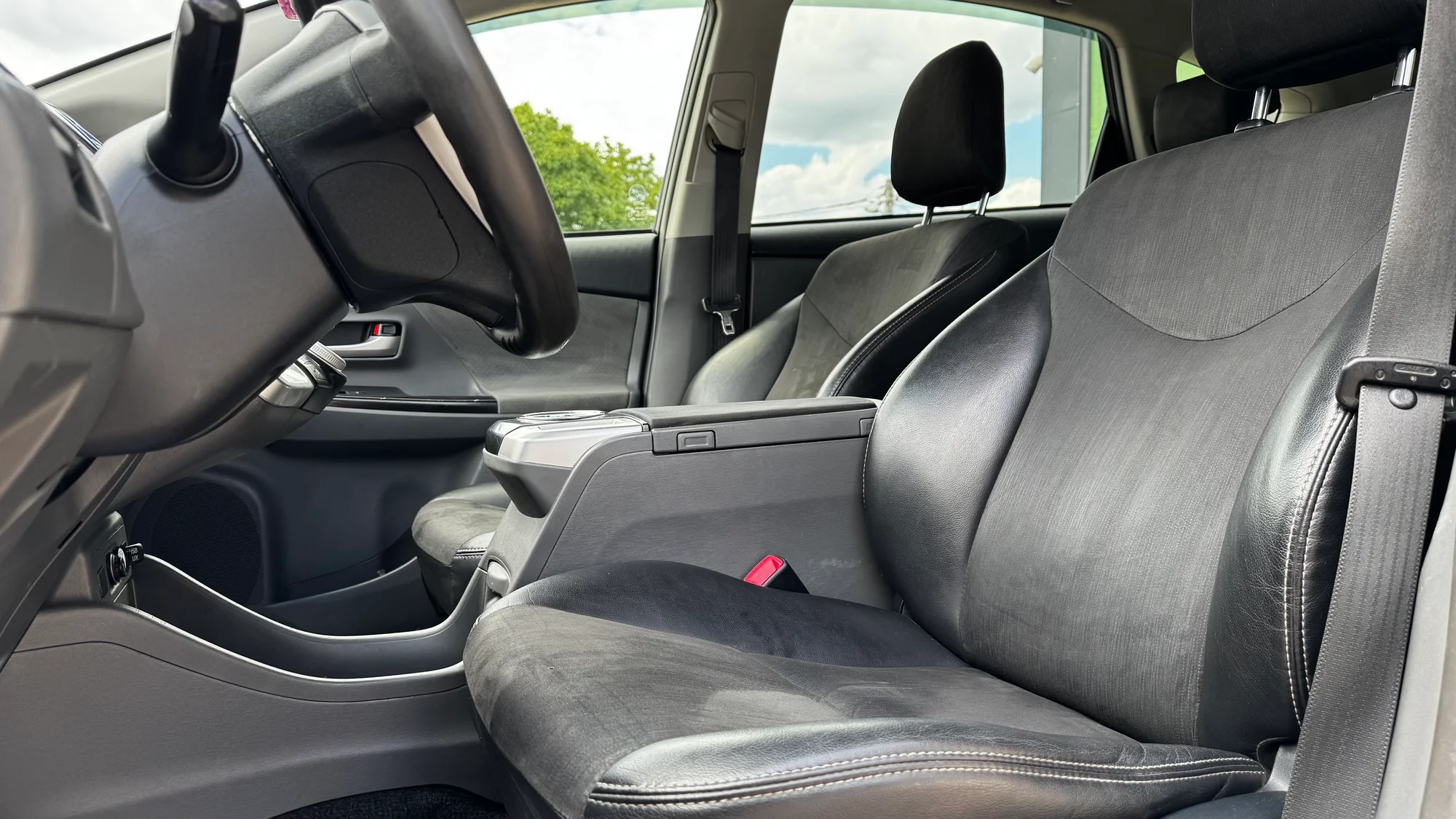 Toyota Prius V