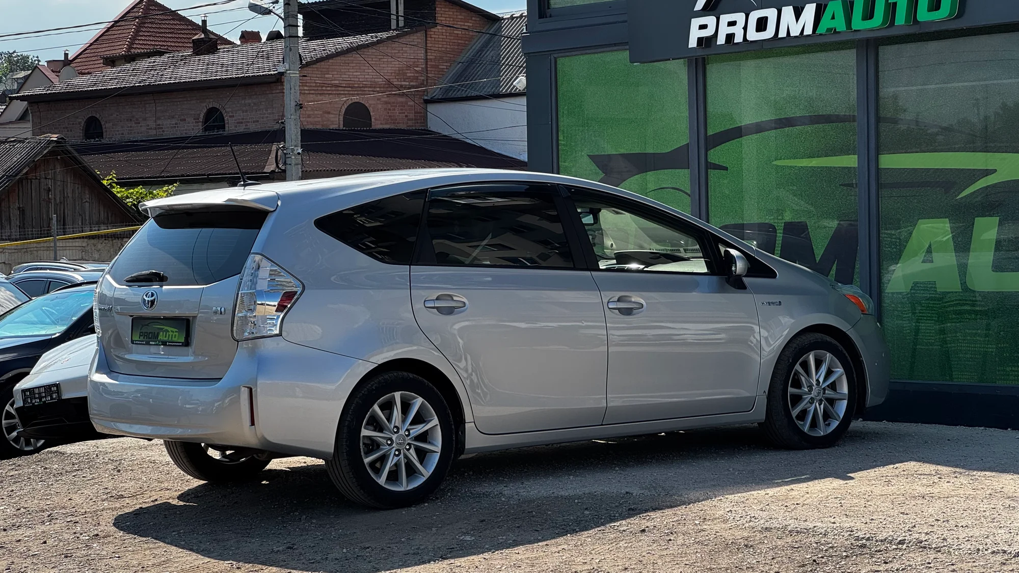 Toyota Prius V