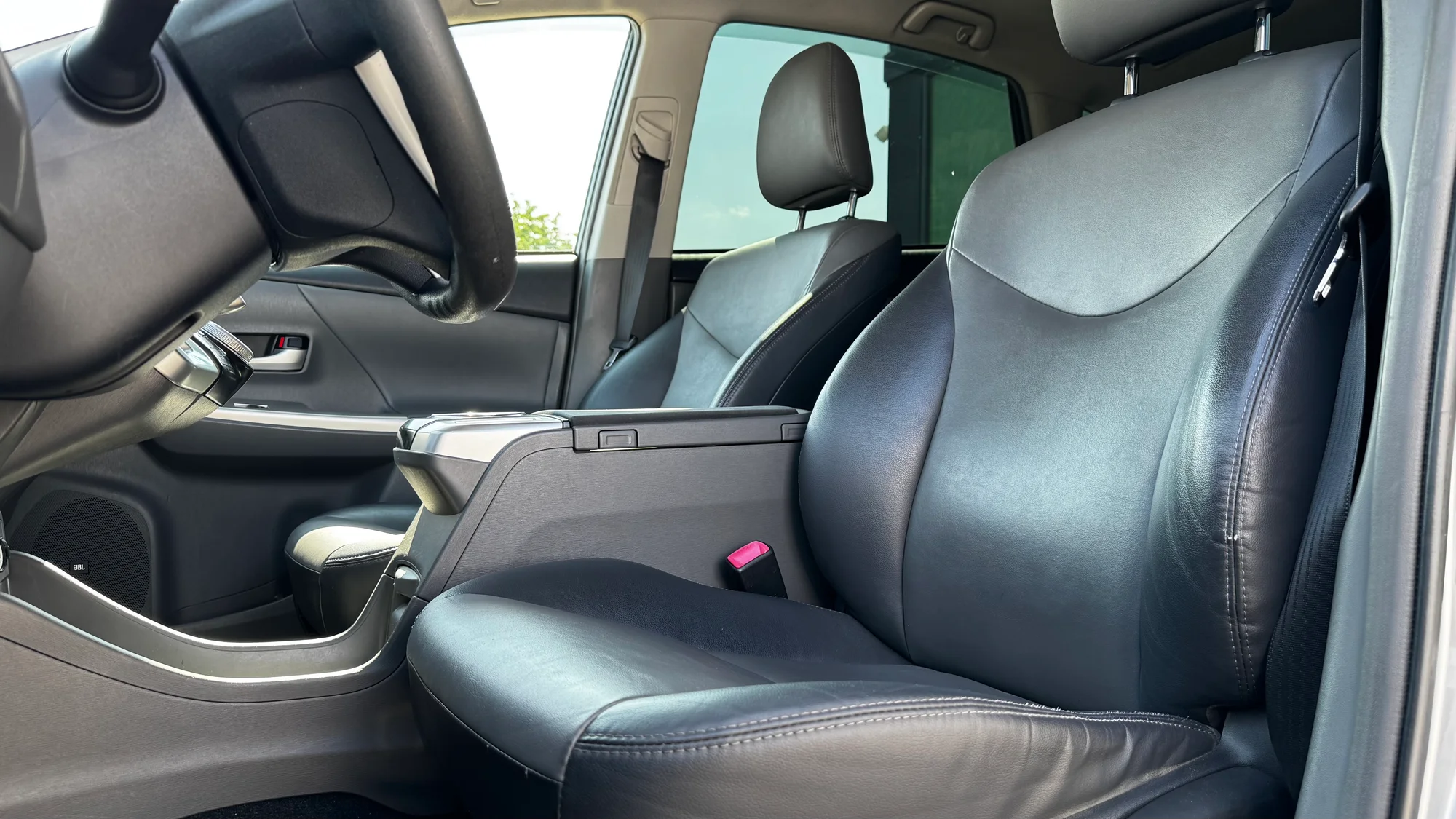 Toyota Prius V