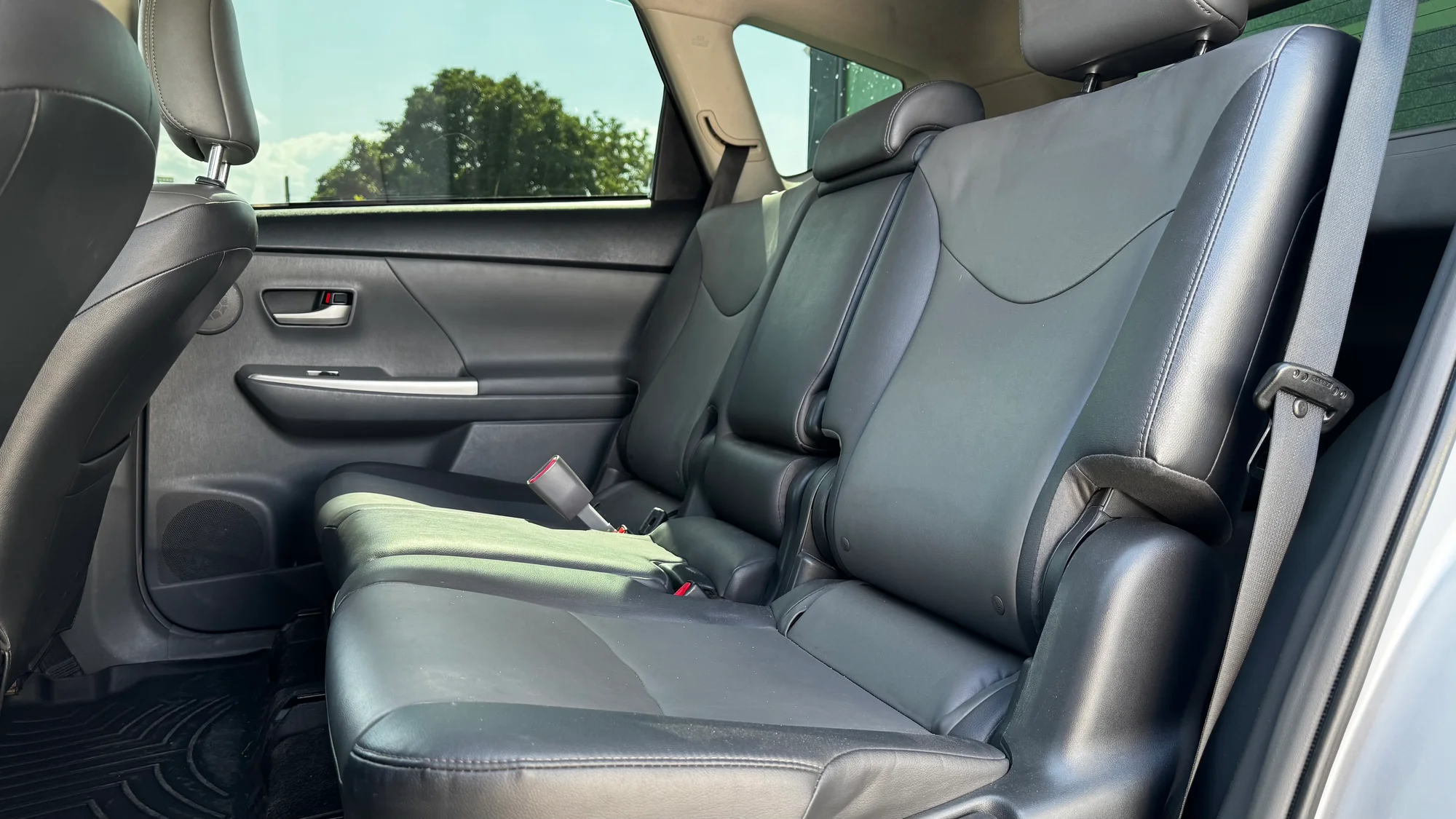 Toyota Prius V