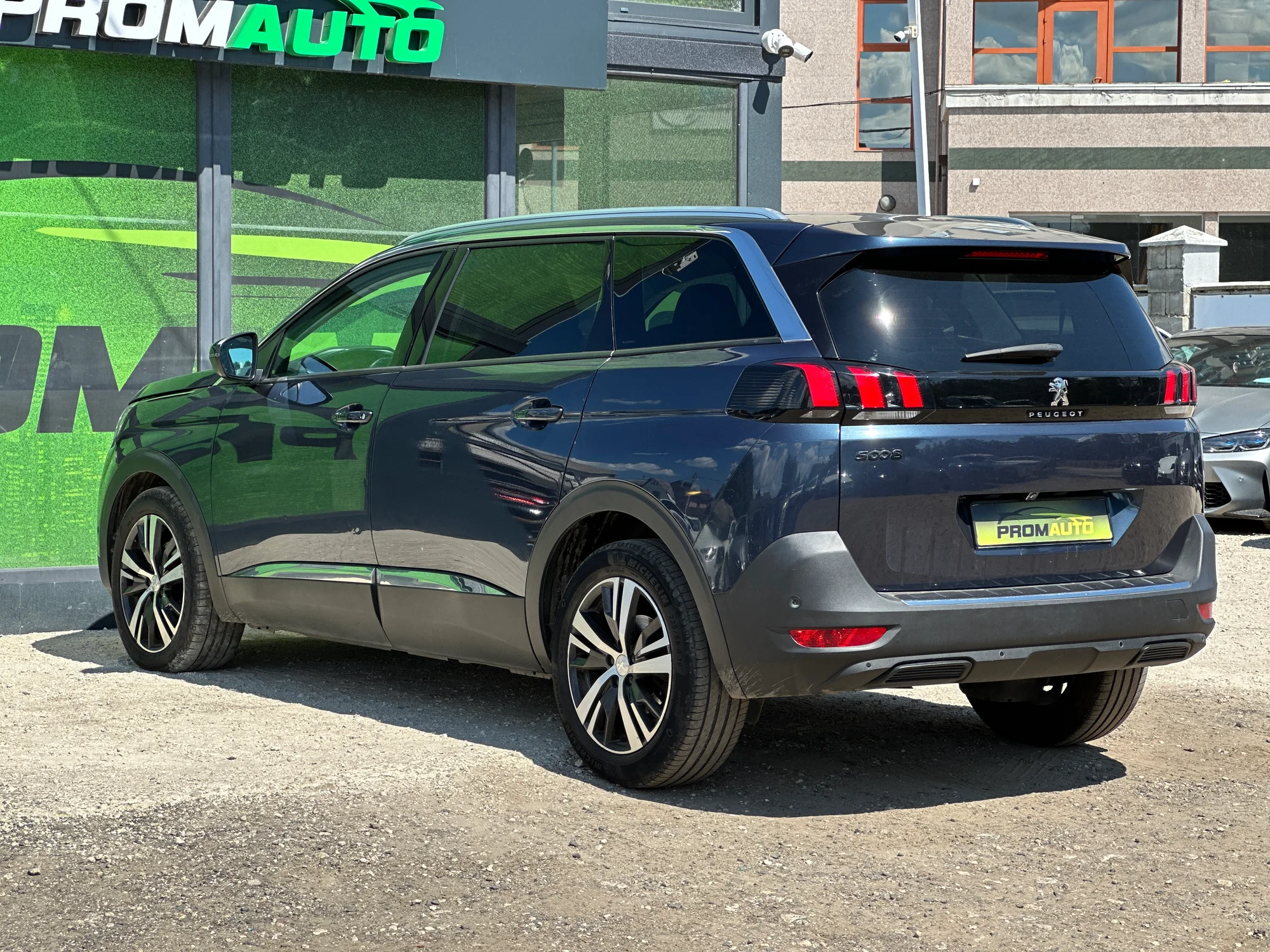 Peugeot 5008